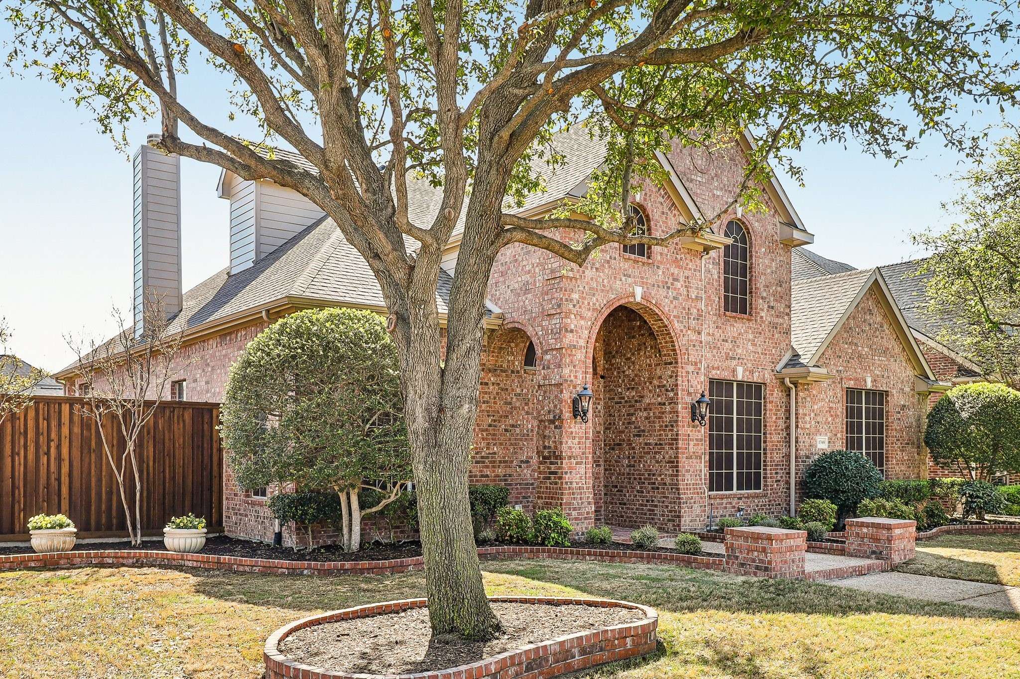 Frisco, TX 75033,11368 Classic LN