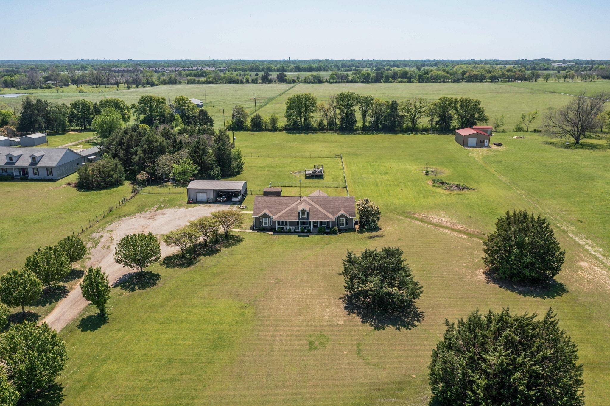 Kemp, TX 75143,5609 Cedar Creek DR