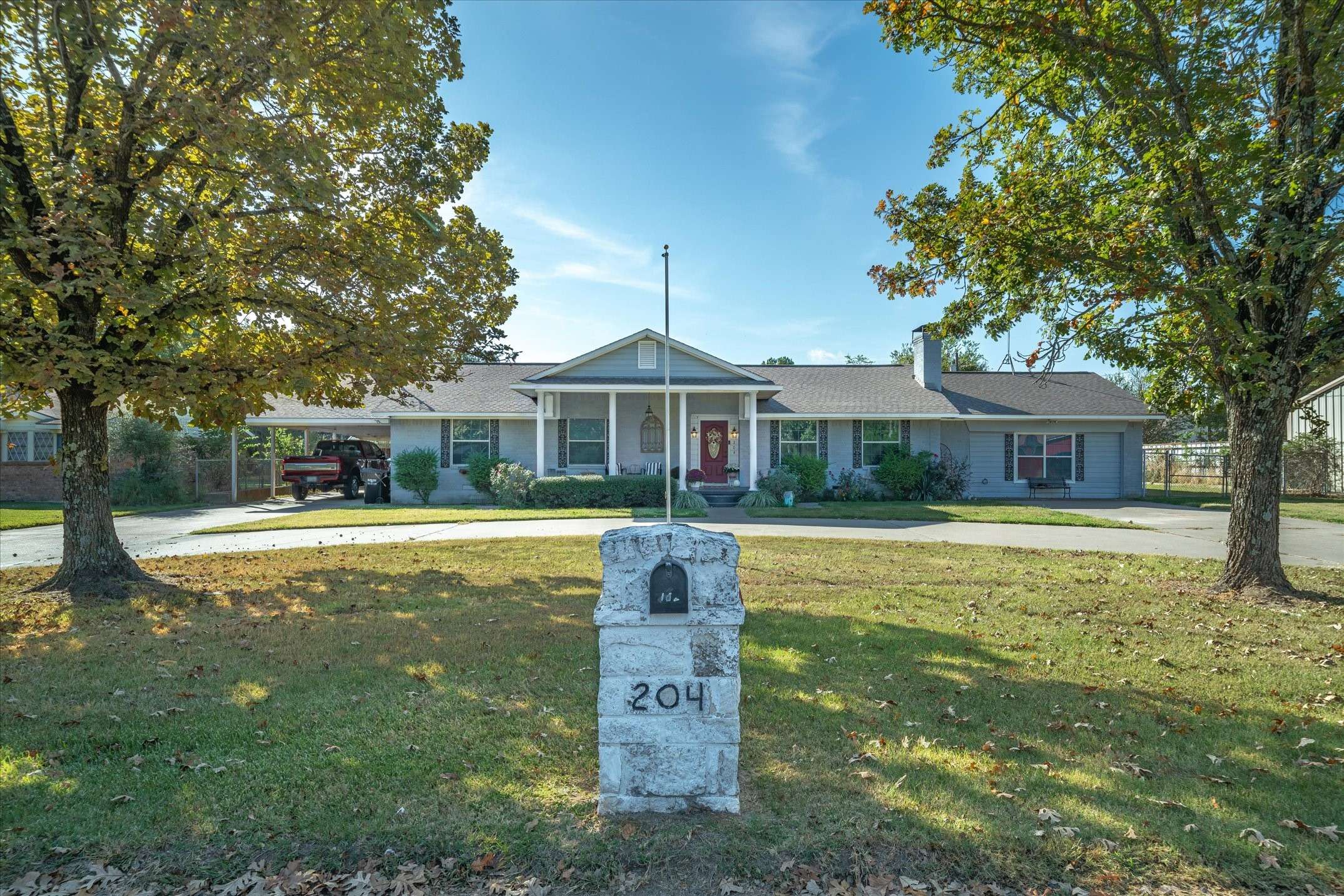 204 Southridge ST, Edgewood, TX 75117