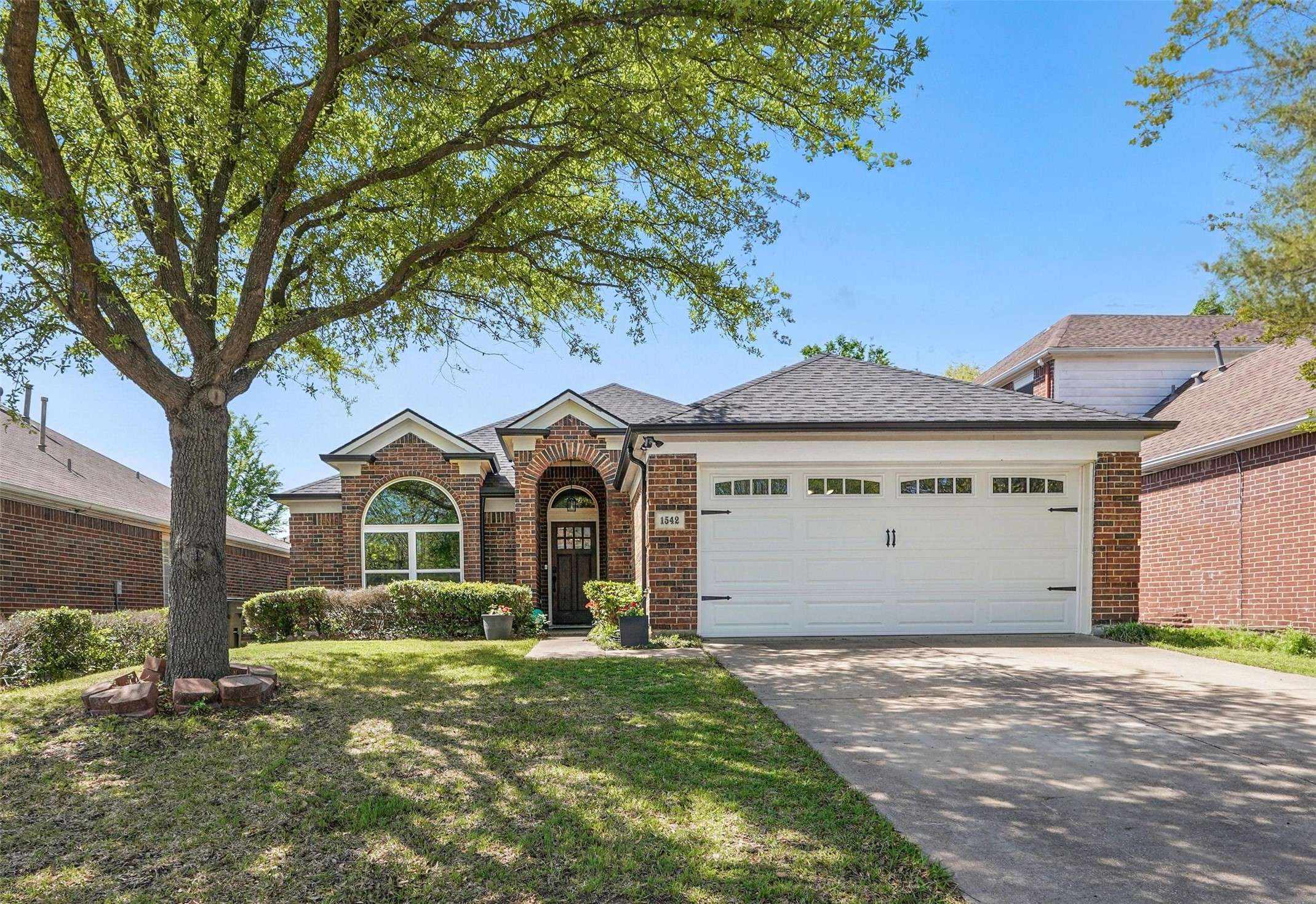 1542 Cross Courts DR, Garland, TX 75040