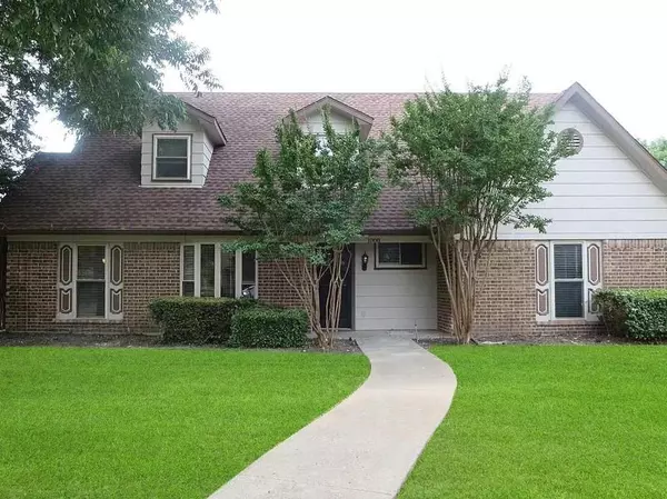 Richardson, TX 75081,1008 Windsong TRL