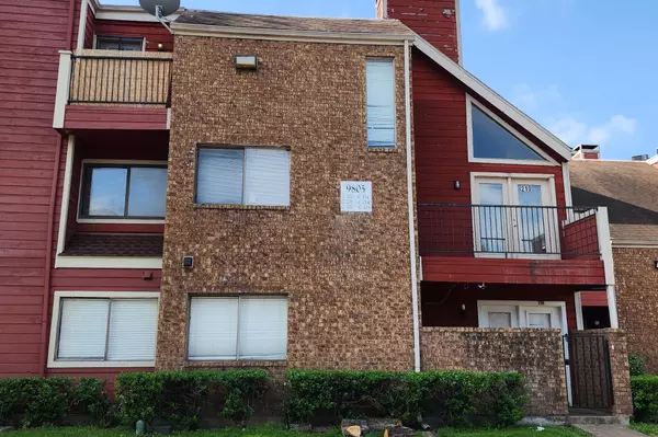 Dallas, TX 75243,9801 Walnut ST #304