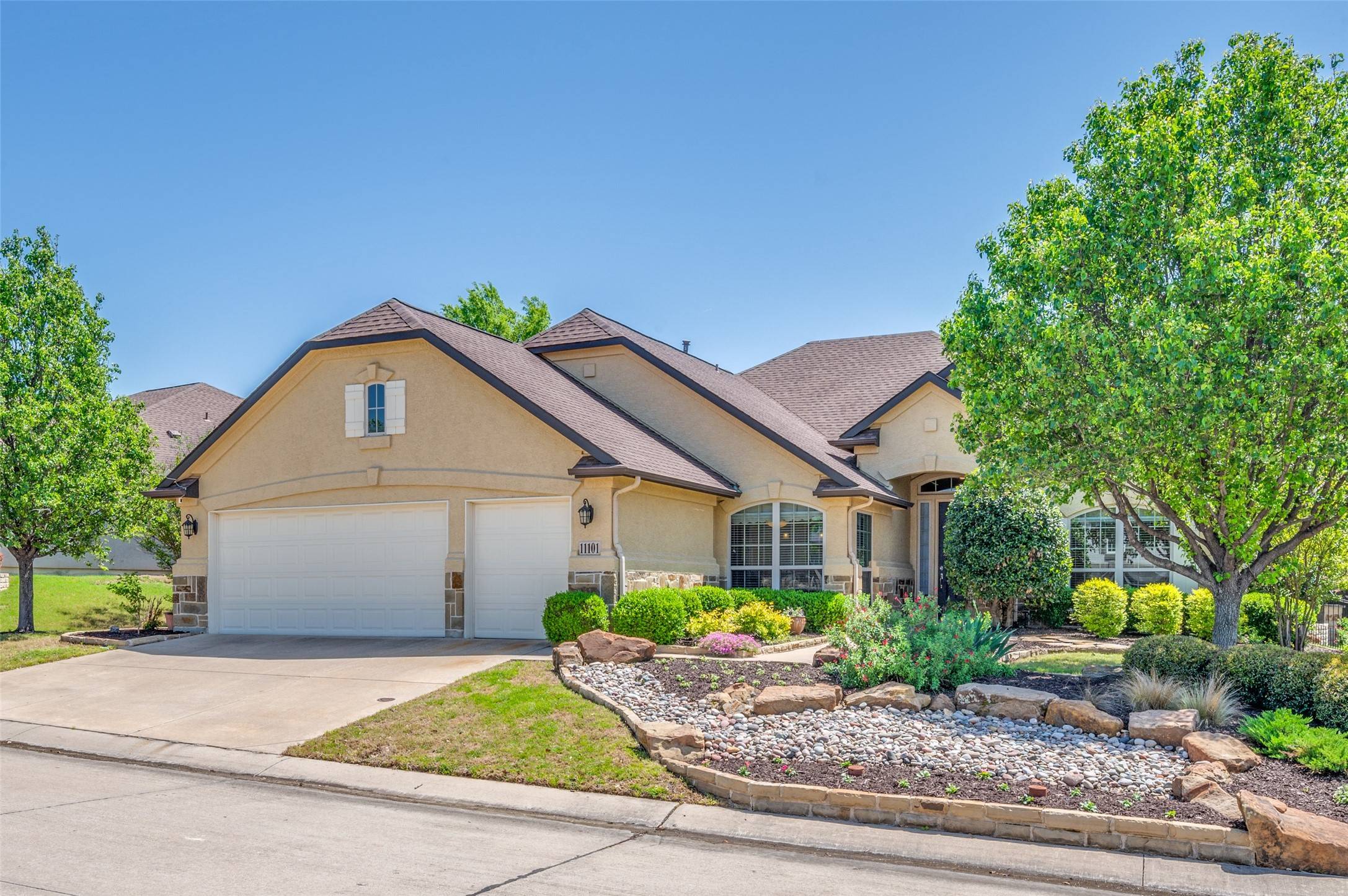 11101 La Jolla WAY, Denton, TX 76207