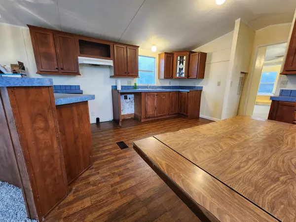 Marquez, TX 77865,745 N Commerce ST