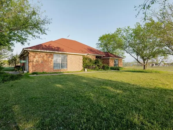 Mineral Wells, TX 76067,275 Salesville RD