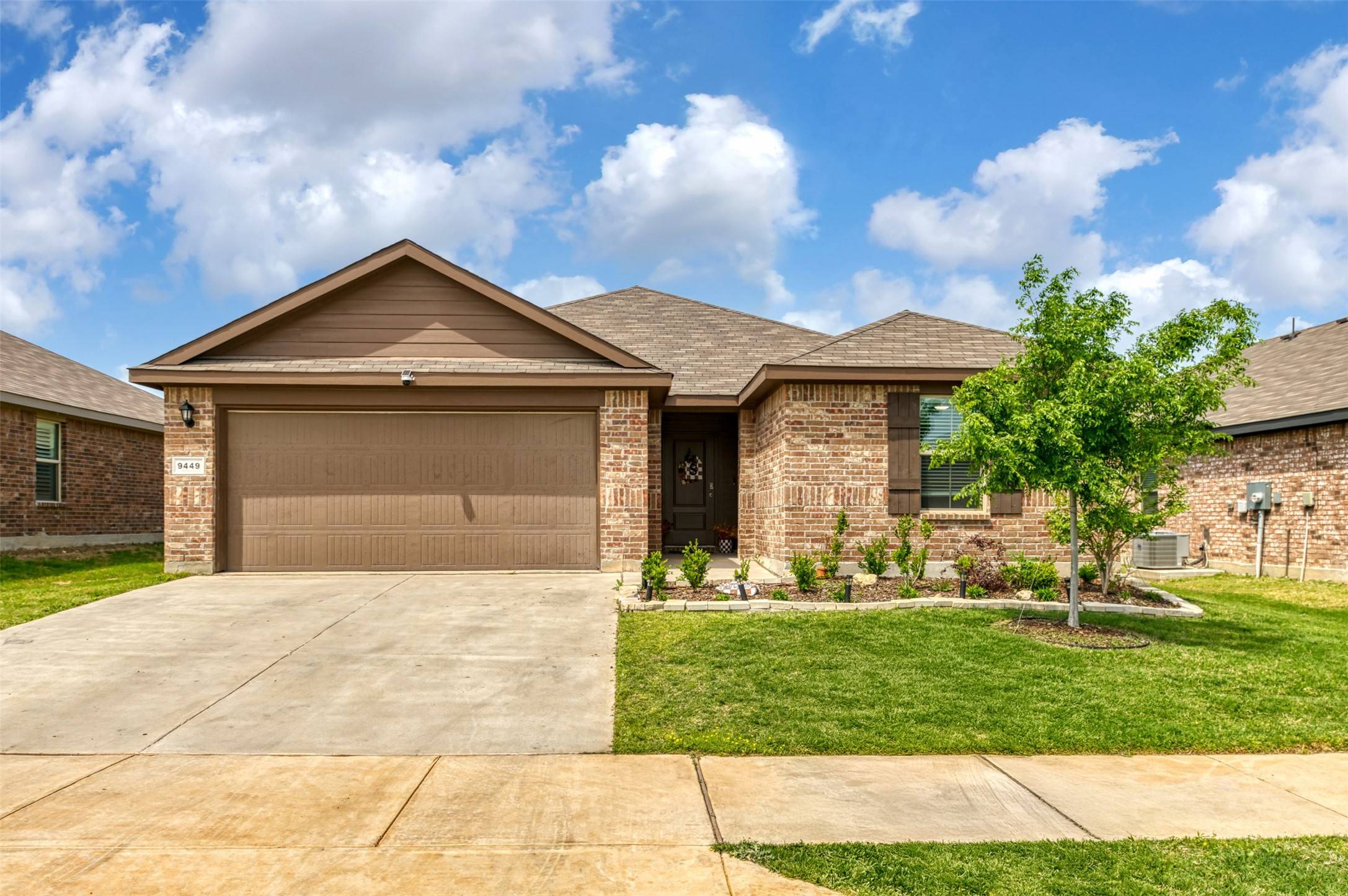9449 Firedog DR, Fort Worth, TX 76131