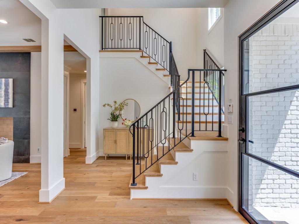 Dallas, TX 75248,6909 Middle Cove DR