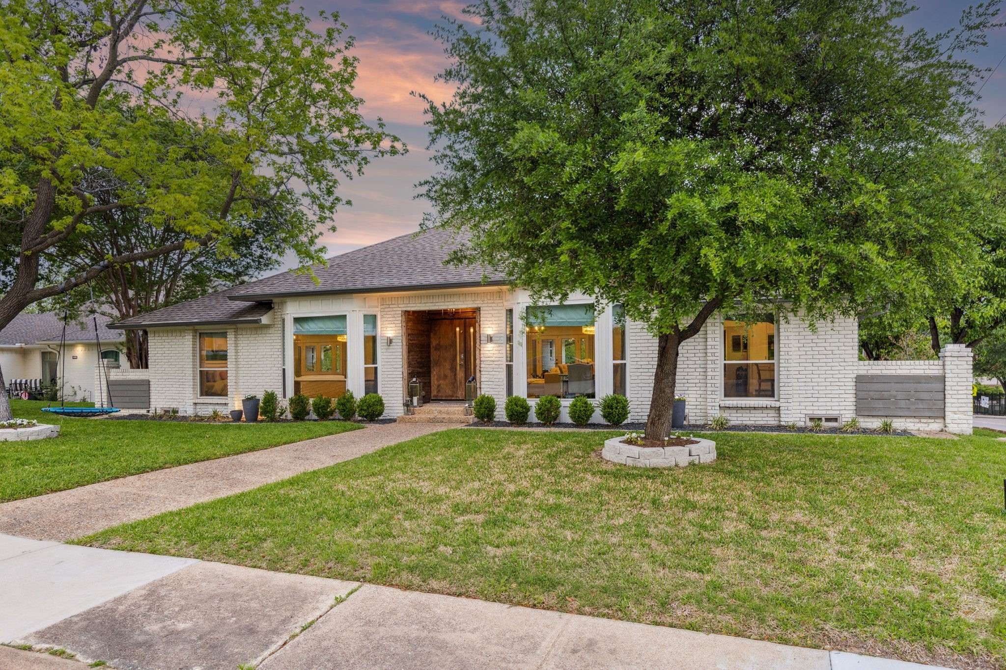 Dallas, TX 75238,10102 Dove Trail CIR