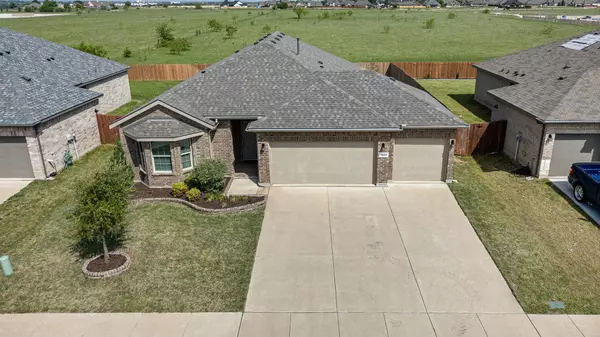 1822 Millbrae RD,  Cleburne,  TX 76033