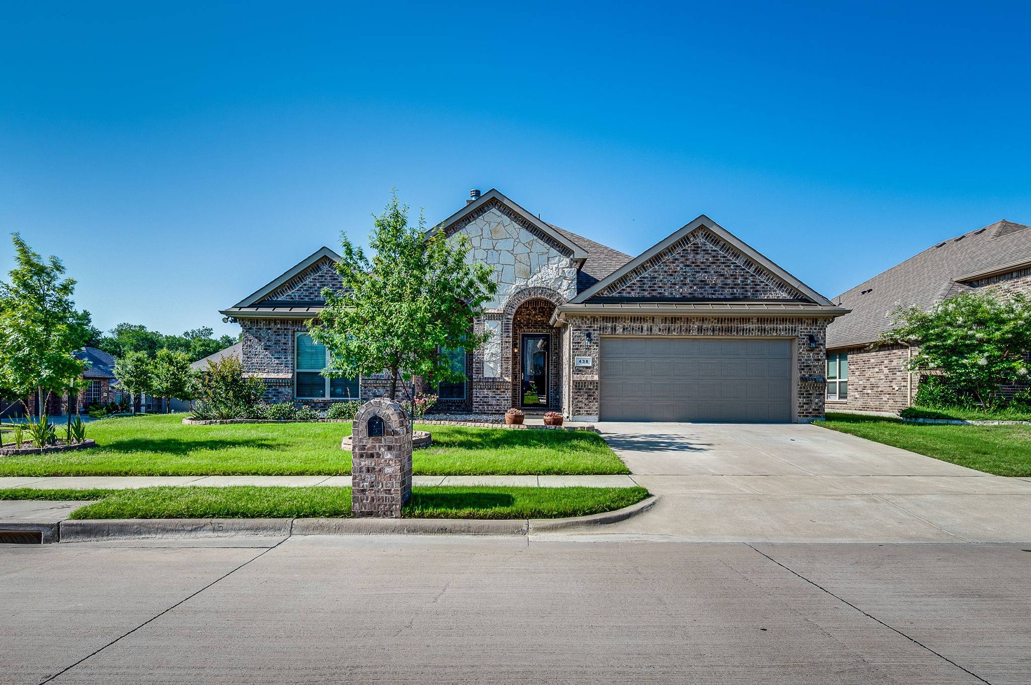 438 Brookdale DR, Midlothian, TX 76065