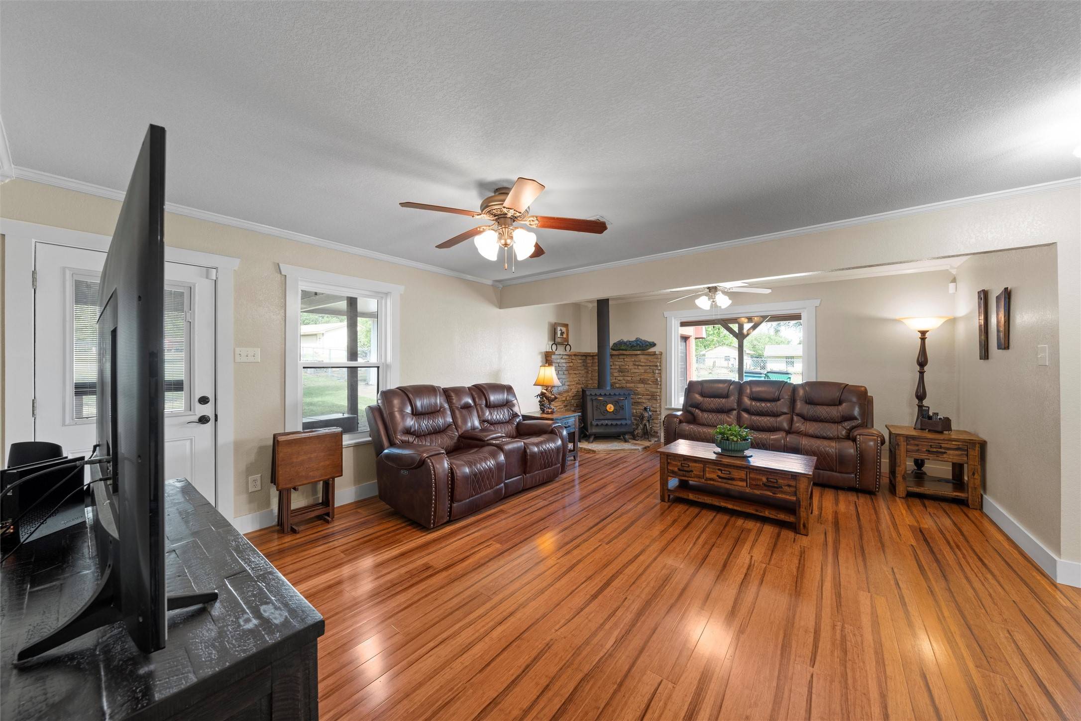 Bruceville, TX 76630,626 Friendly Oaks DR