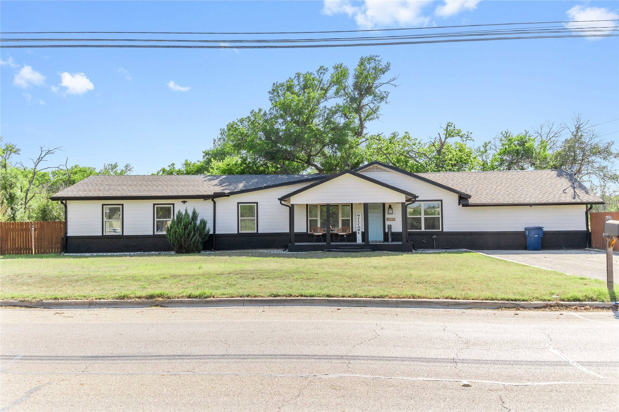 Brownwood, TX 76801,3209 4th ST