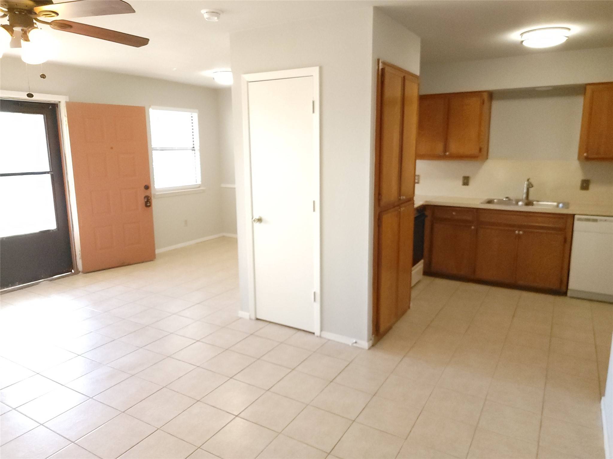 Cedar Hill, TX 75104,1104 Suburban ST
