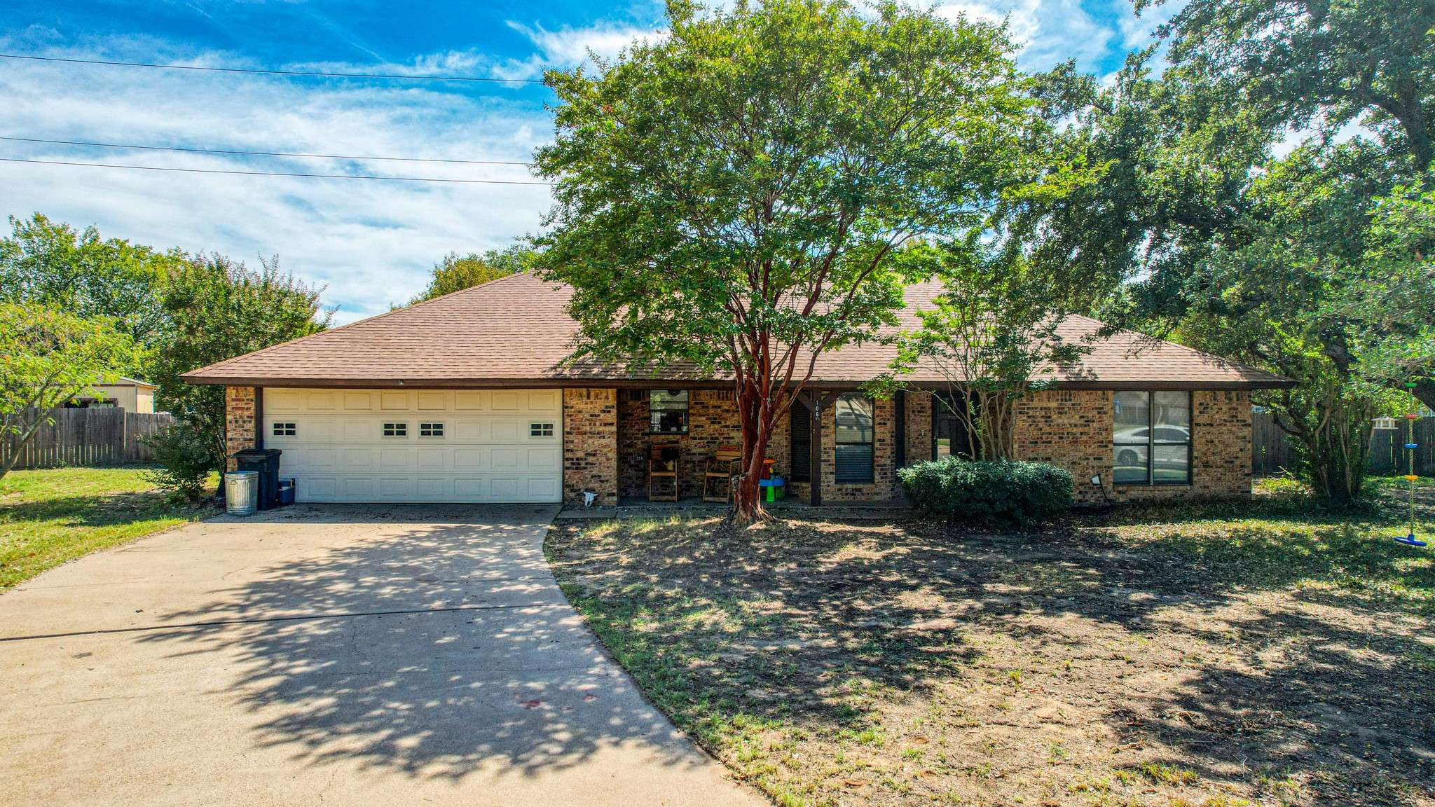 106 Guinevere CT, Weatherford, TX 76086