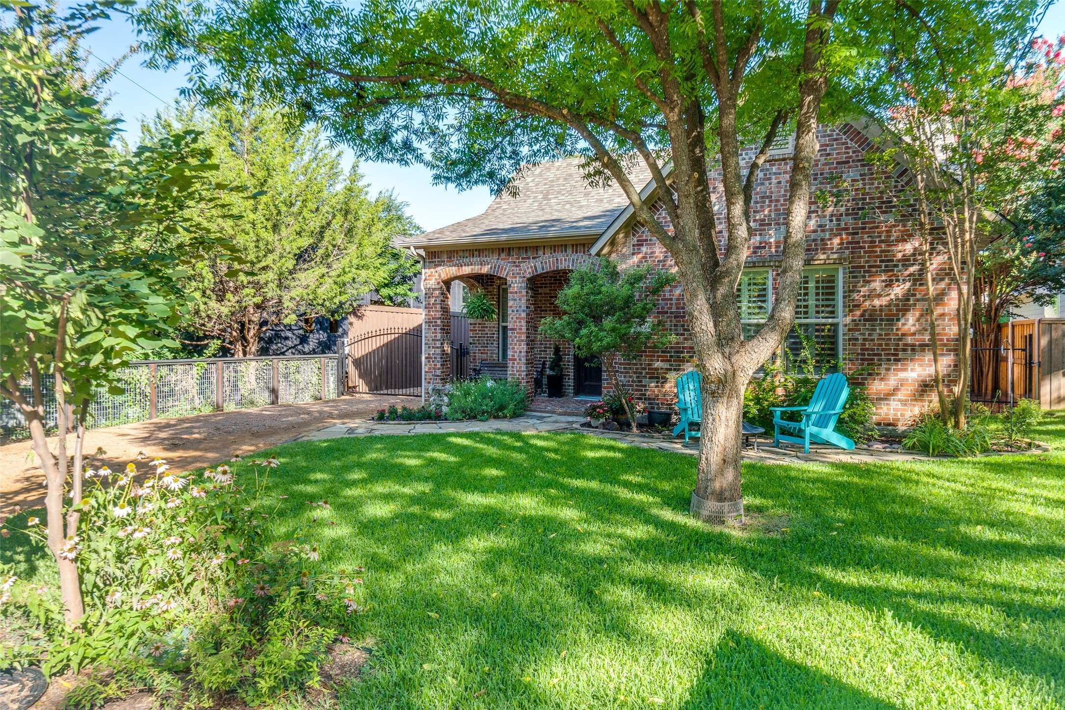 Dallas, TX 75218,9007 Eustis AVE