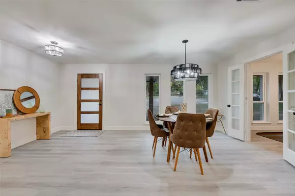 Dallas, TX 75232,5925 Forest Haven TRL