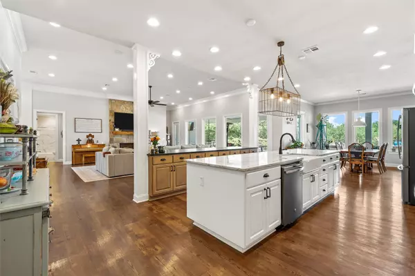 Mcgregor, TX 76657,6040 Ripplewood DR