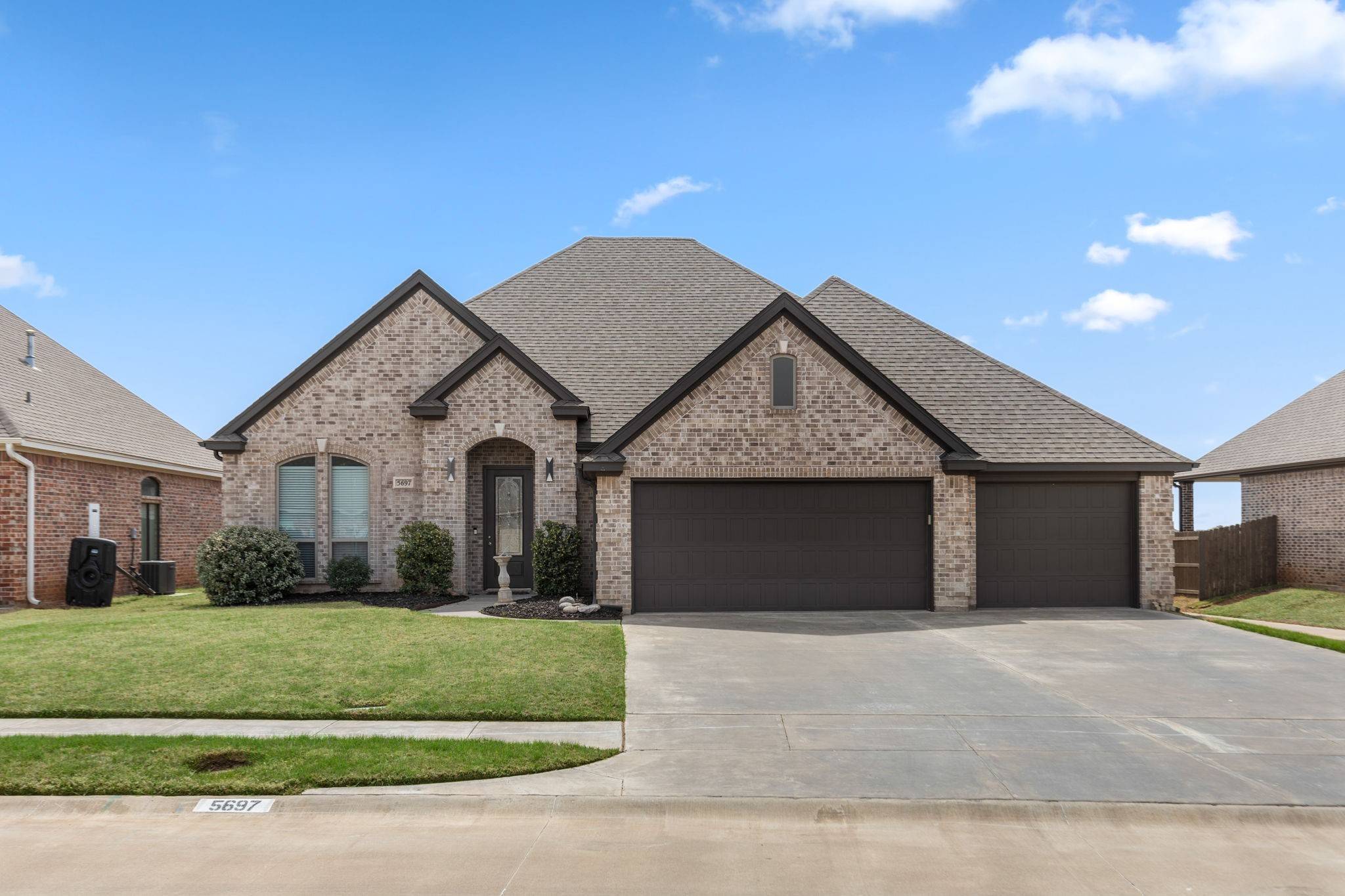 Wichita Falls, TX 76310,5697 Black Stone DR