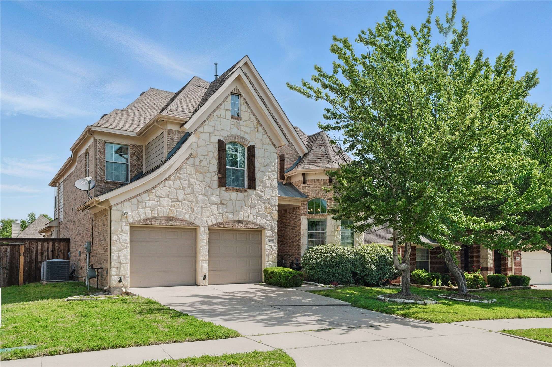 5808 Arabian DR, Grand Prairie, TX 75052