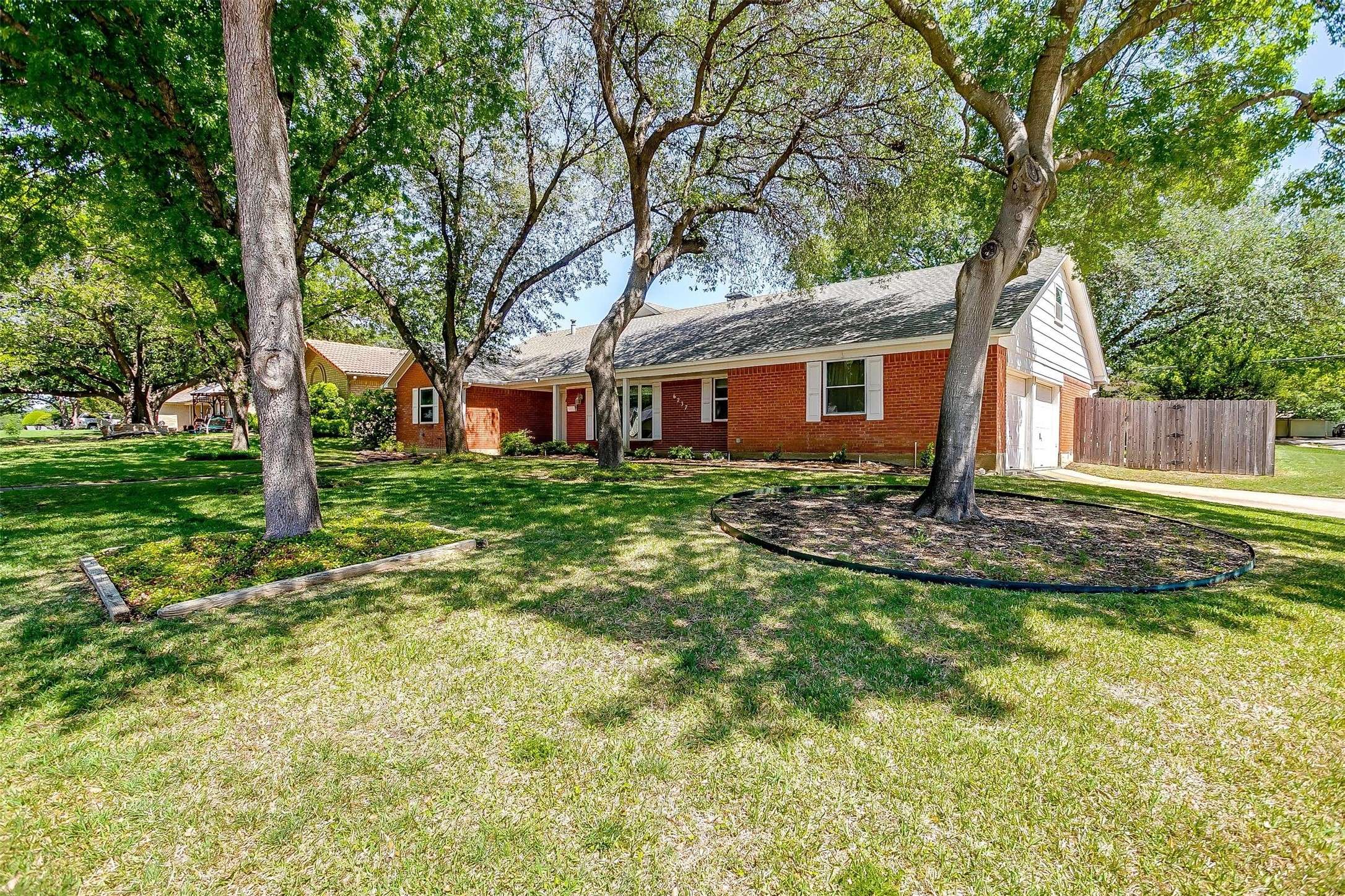 Fort Worth, TX 76133,6237 Whitman AVE