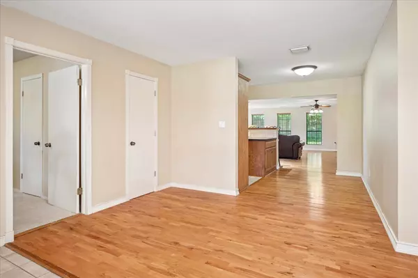 Lake Dallas, TX 75065,505 Oak Lake