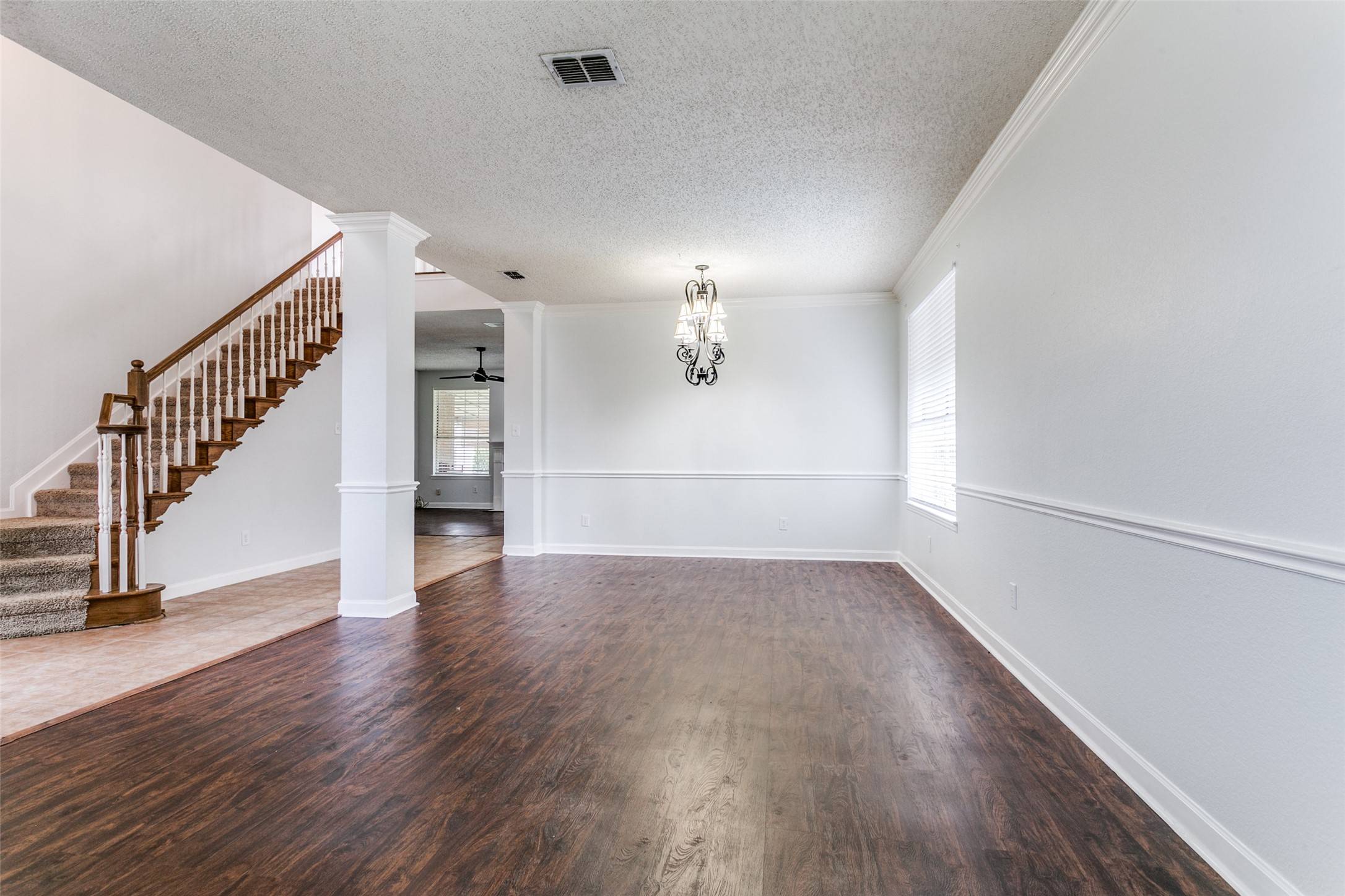 Grapevine, TX 76051,2410 Bowie LN