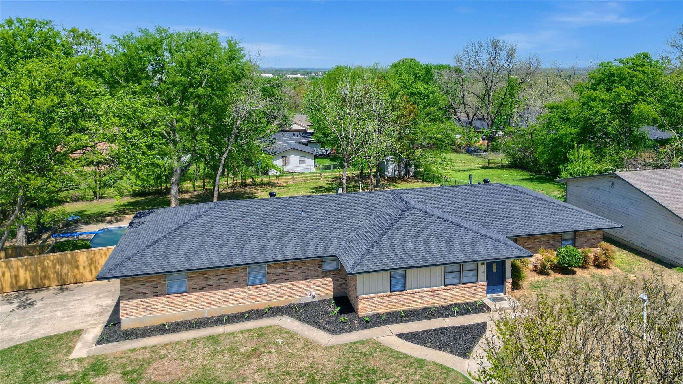 1721 W Washington ST, Denison, TX 75020