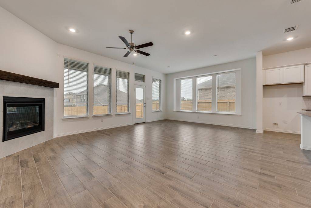 Mckinney, TX 75069,817 Enys WAY