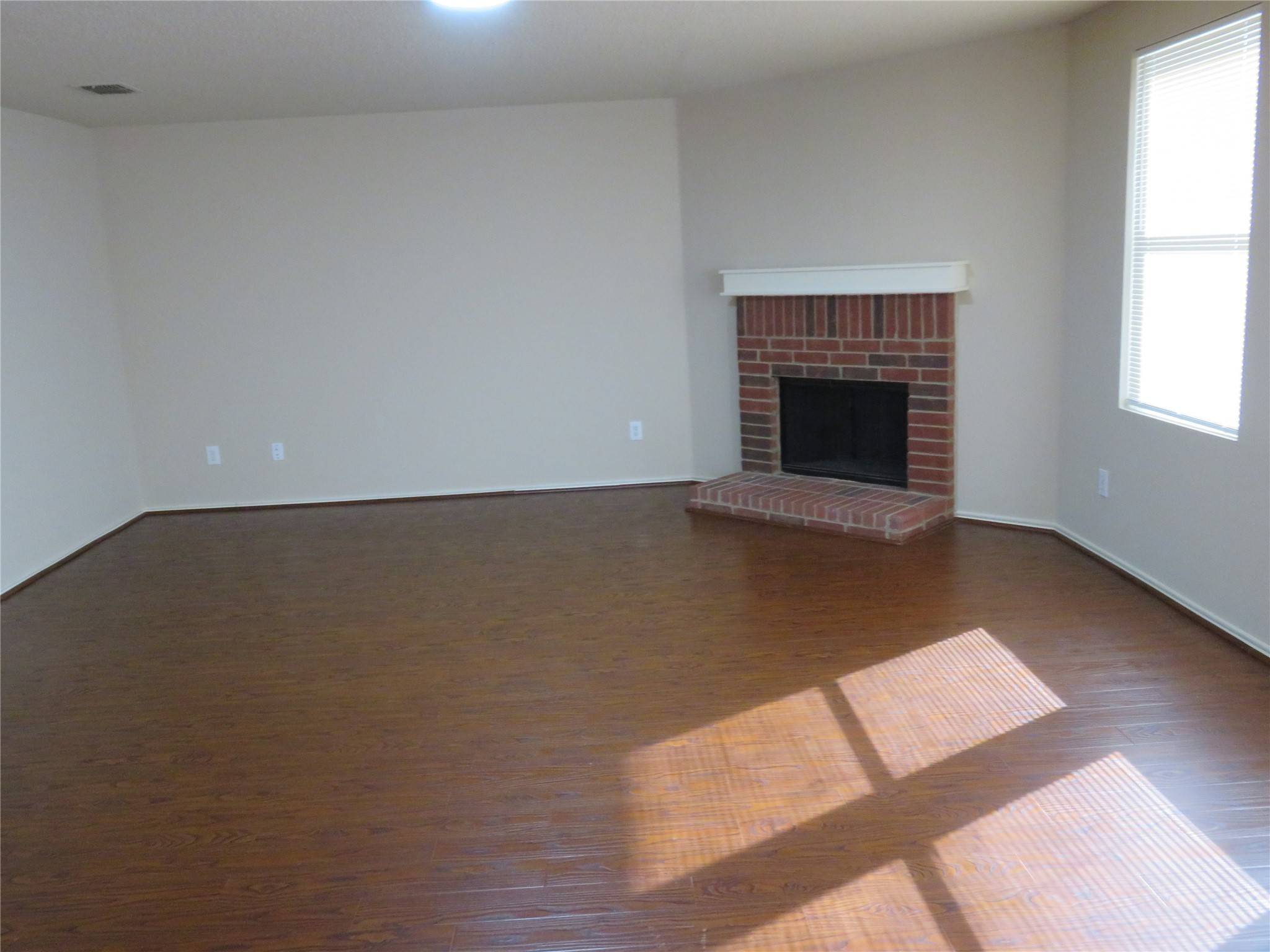 Arlington, TX 76002,8406 Paxton Run CT