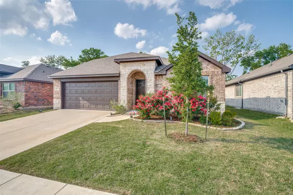 527 Whitney LN, Lavon, TX 75166
