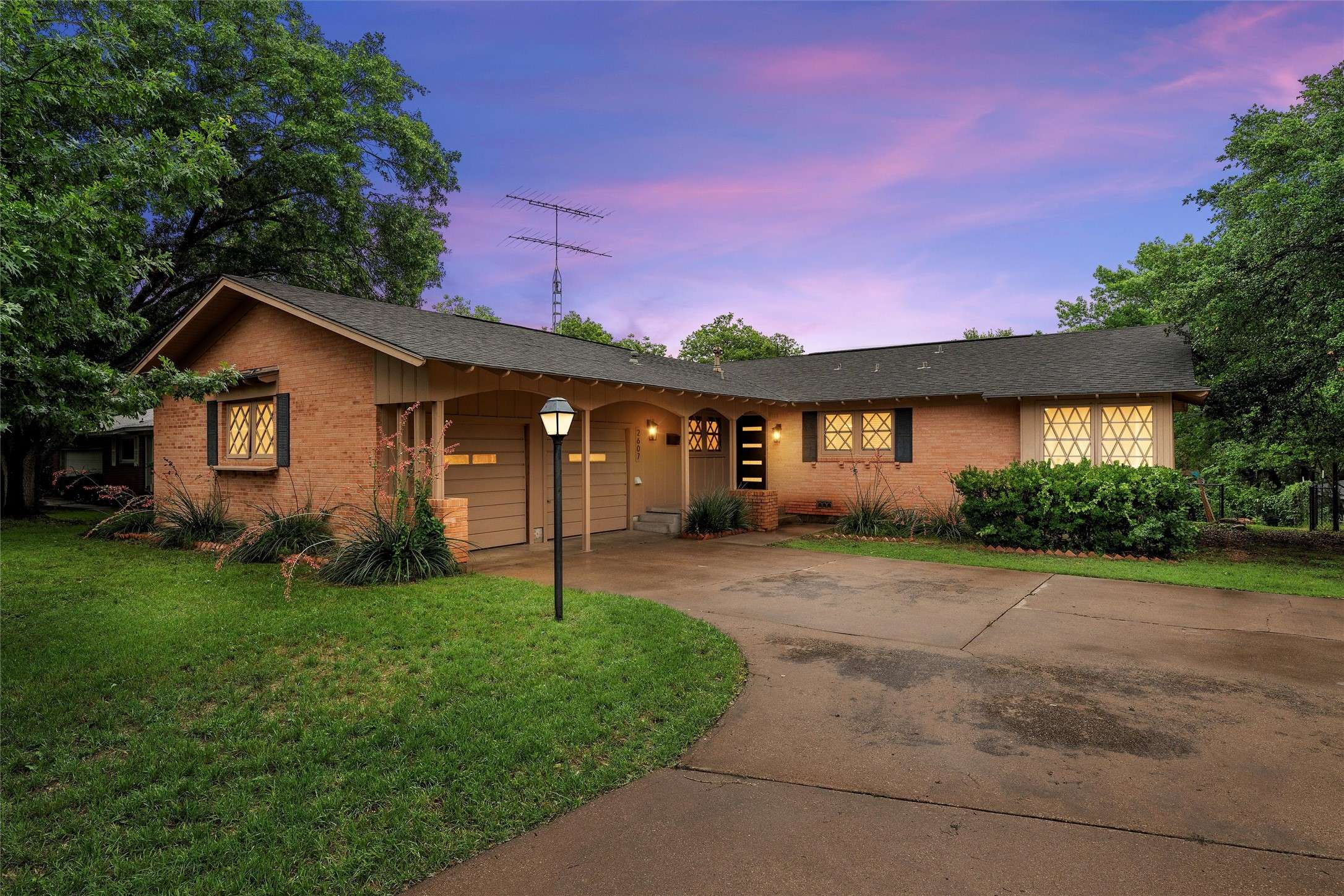 2607 Glendale DR, Waco, TX 76710