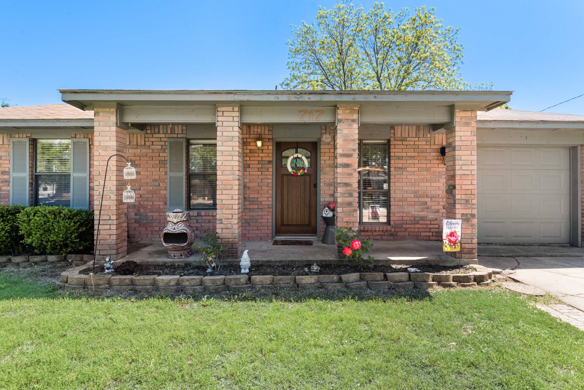 Royse City, TX 75189,717 Loganwood DR