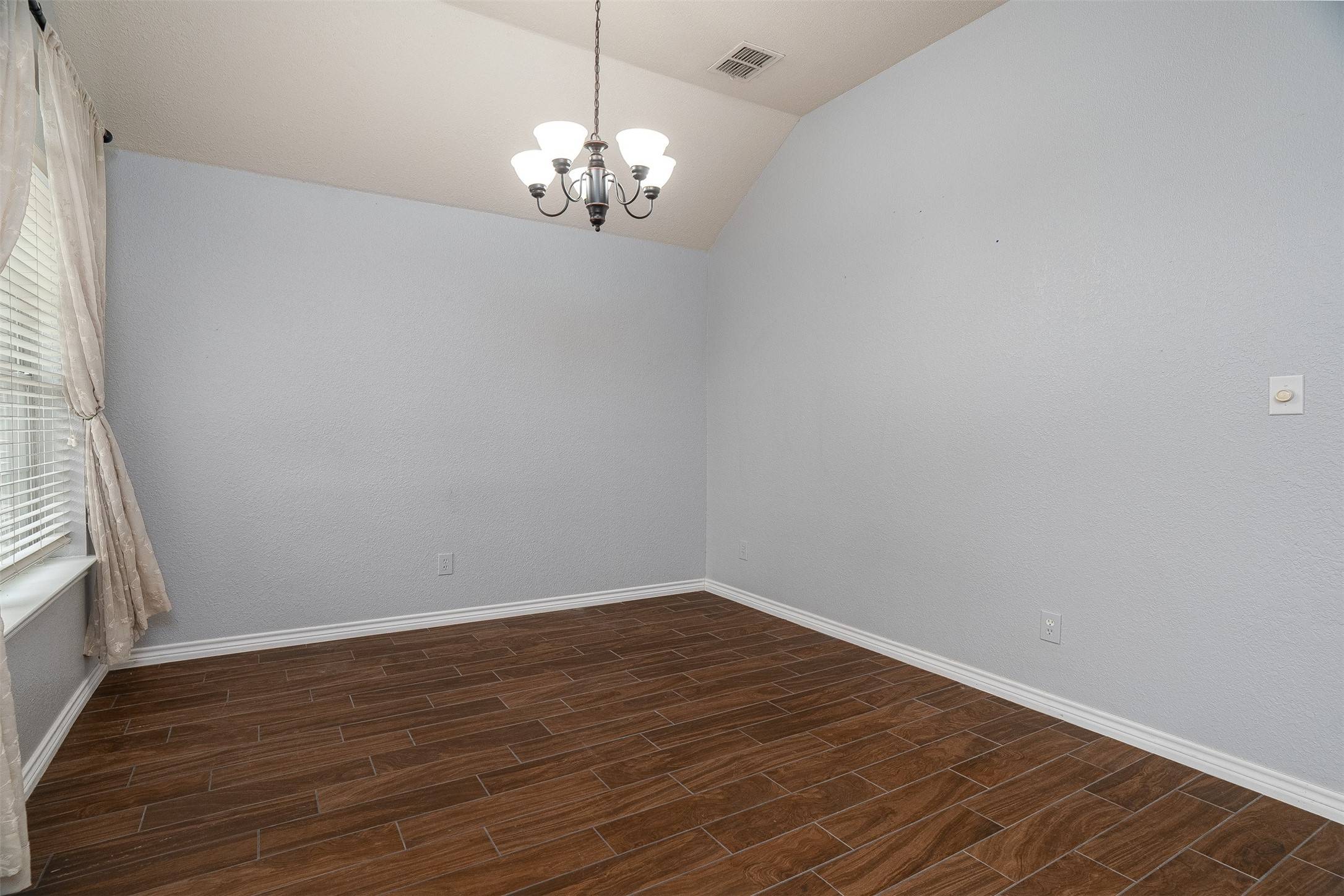 Mansfield, TX 76063,9 Chatham CT