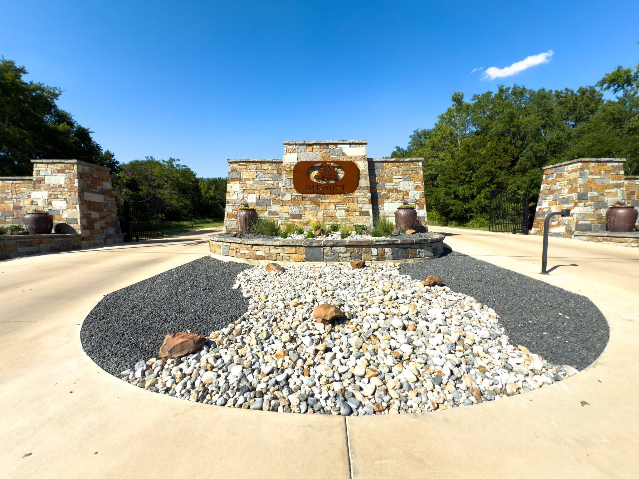 Mabank, TX 75147,102 Oakridge Ct CT