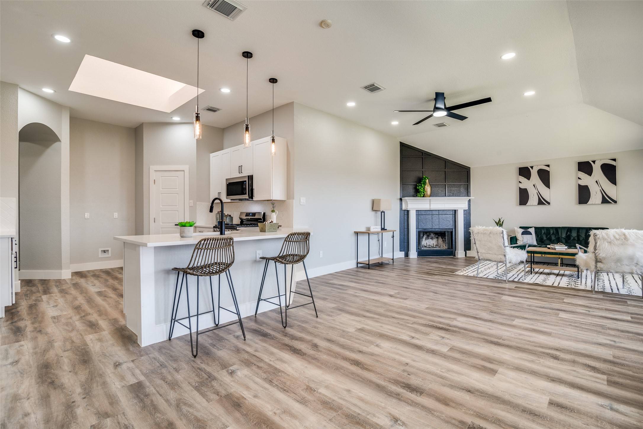 2520 Cantura DR, Mesquite, TX 75181