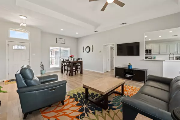 Mabank, TX 75147,306 E Pine ST