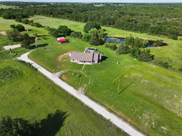 1429 County Road 140, Whitesboro, TX 76273