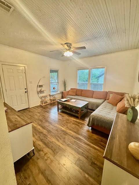Weatherford, TX 76086,715 W Ball ST