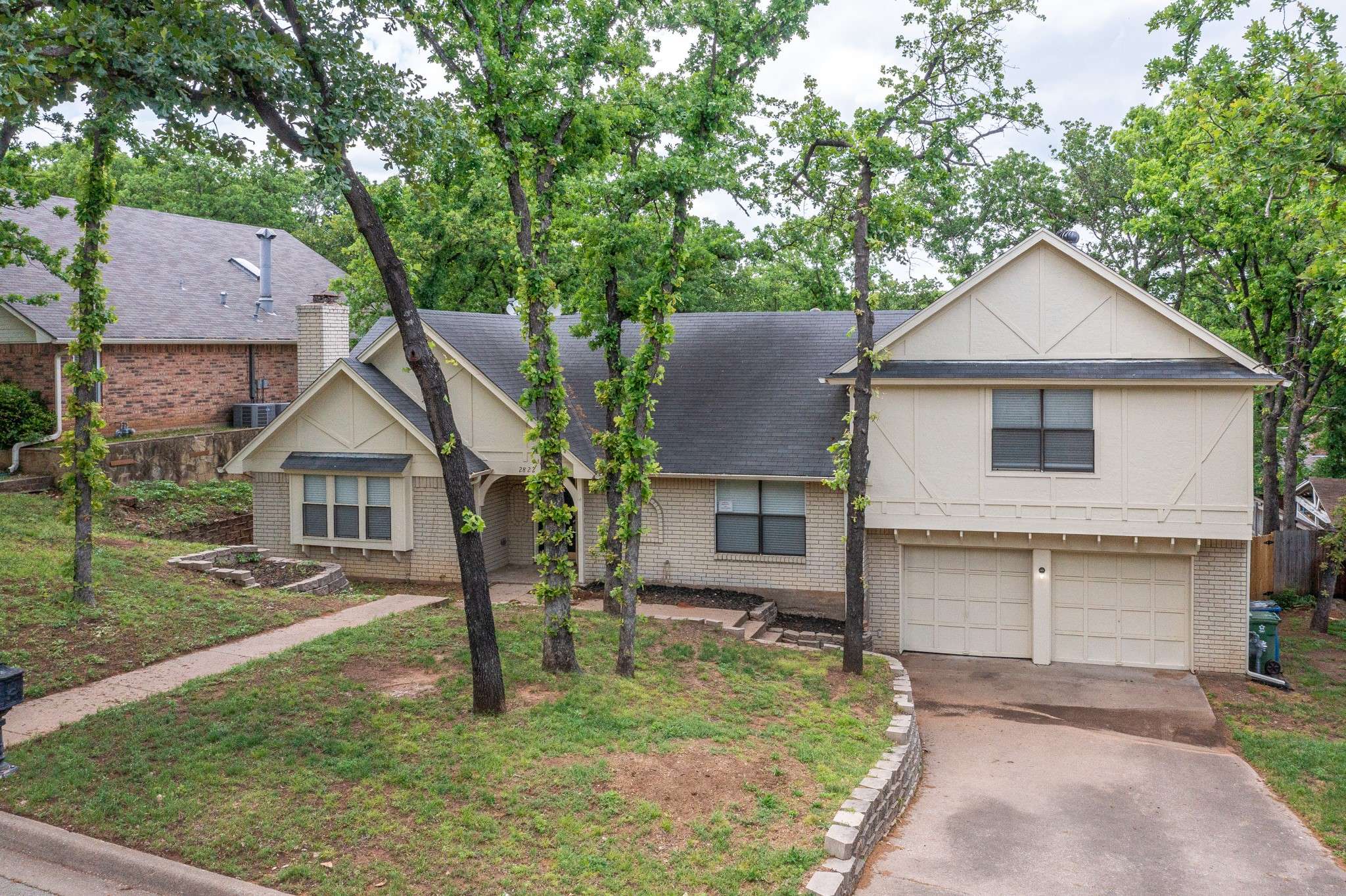 Grapevine, TX 76051,2822 Ridgewood DR