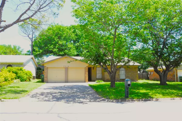 7536 Meadowbrook DR, Watauga, TX 76148