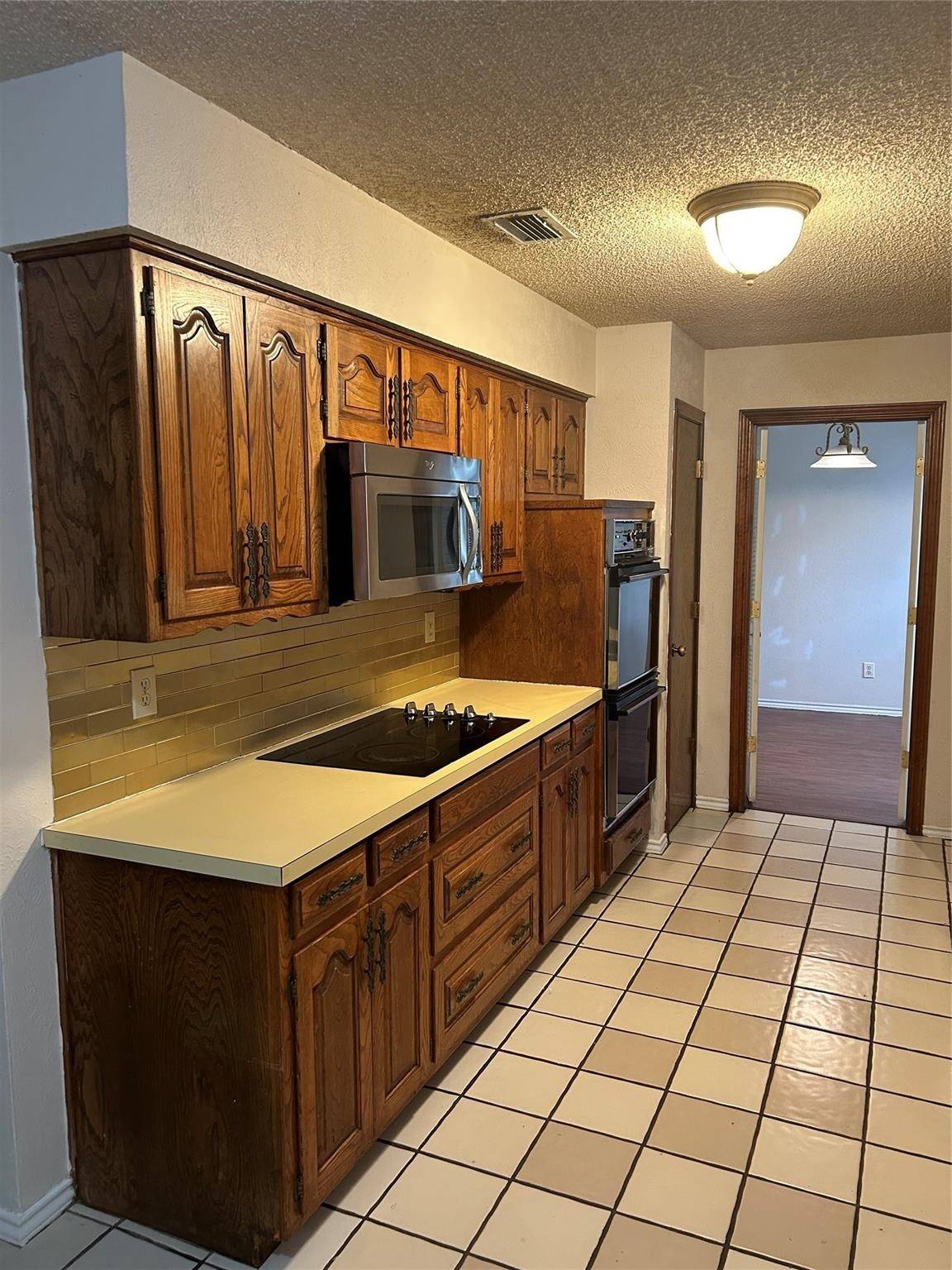 Garland, TX 75043,5513 Hidalgo CT