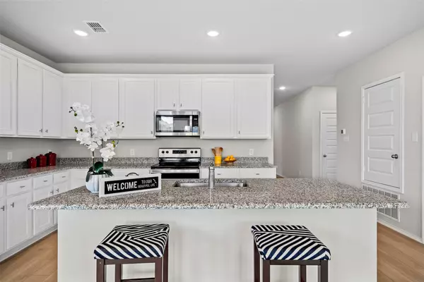 Fort Worth, TX 76179,8000 Schooner DR