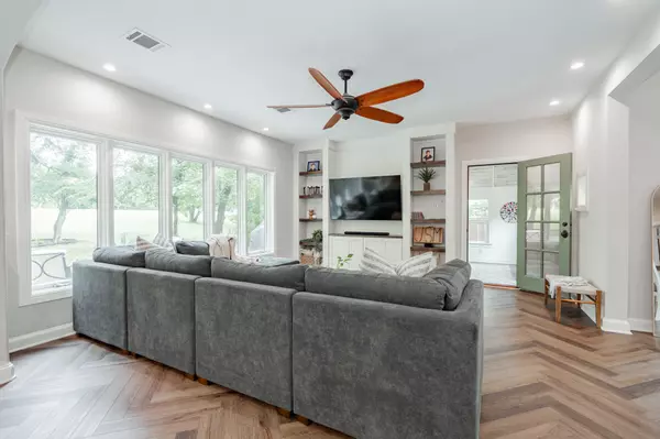 Oak Point, TX 75068,680 Alexandrite DR
