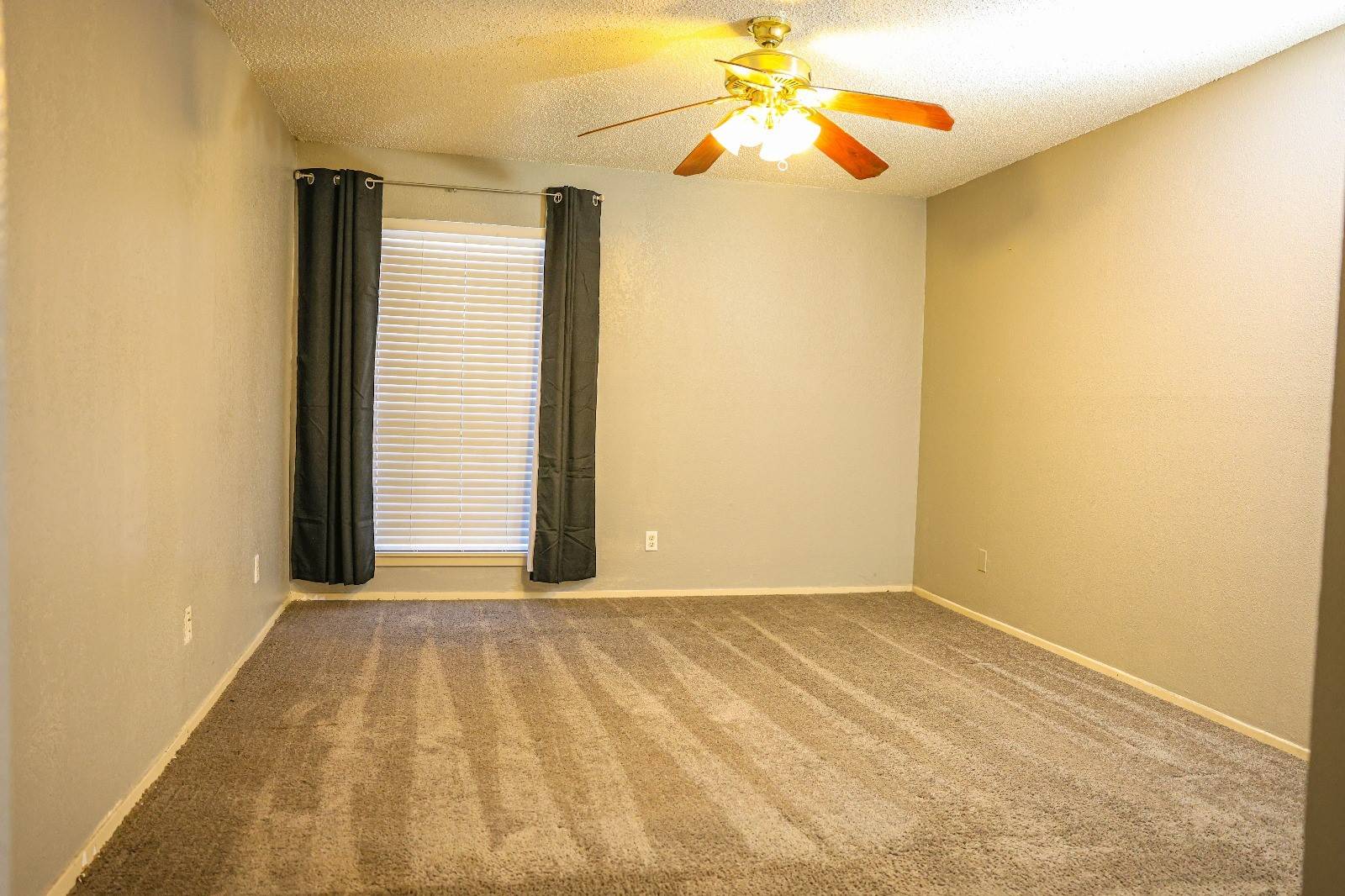 Dallas, TX 75243,12482 Abrams RD #1305