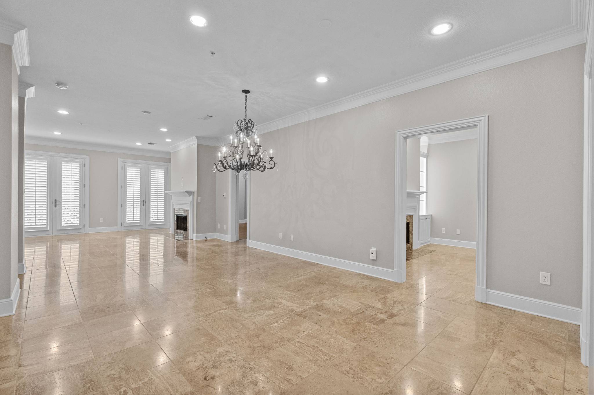 Dallas, TX 75219,4240 Prescott AVE #4E