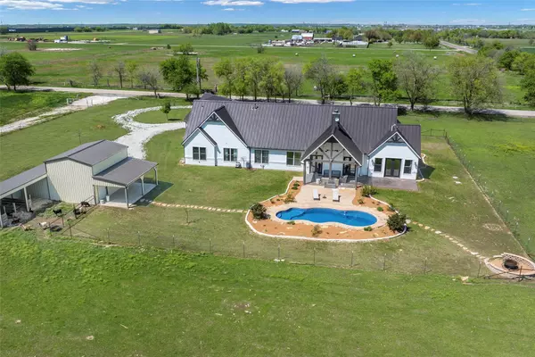 Krum, TX 76249,12345 Flow RD