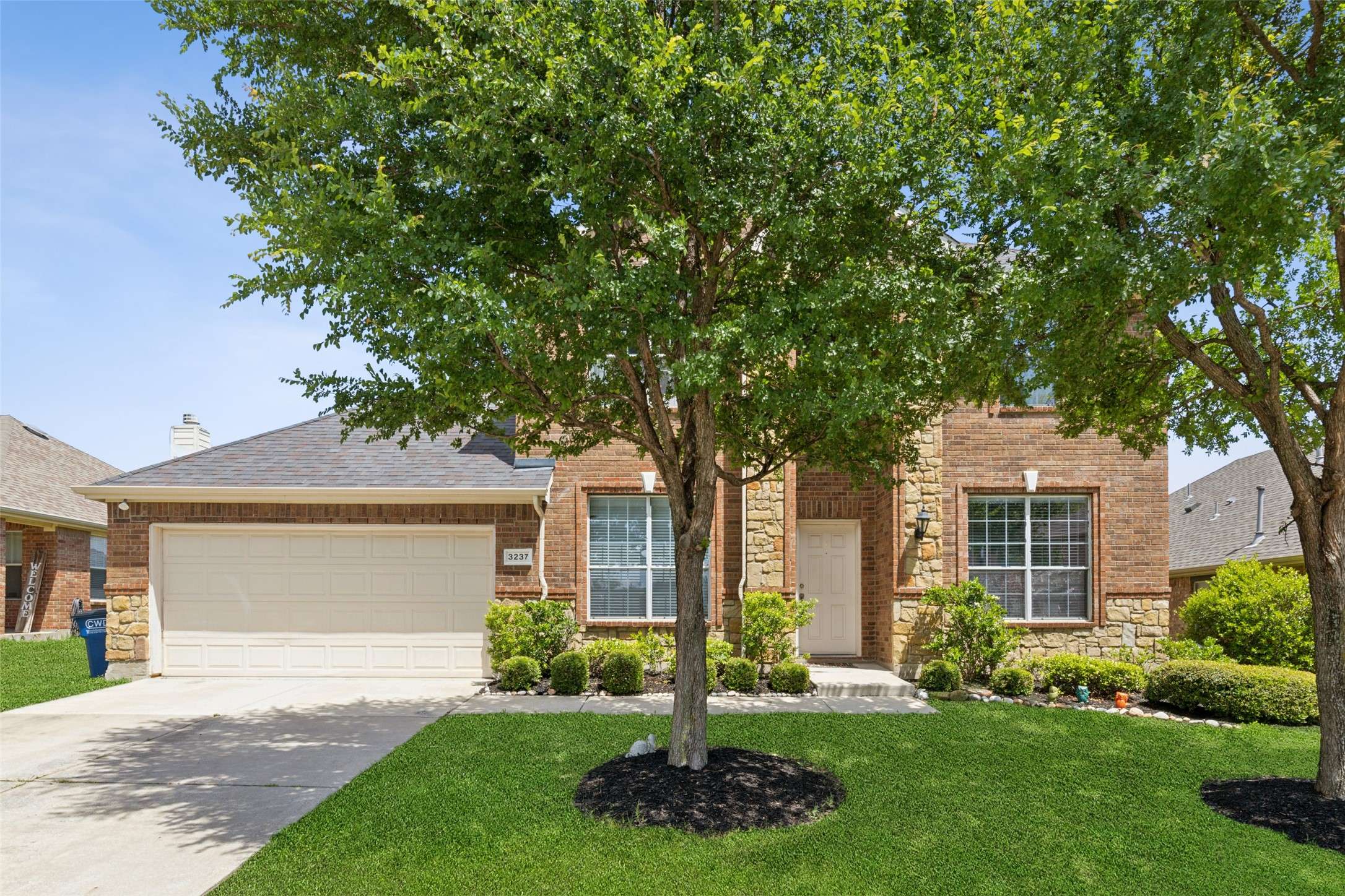 3237 Horizons DR, Little Elm, TX 75068