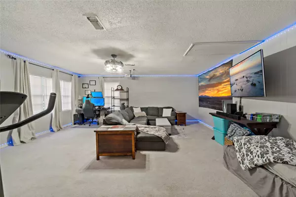 Paris, TX 75460,695 SE 32ND ST