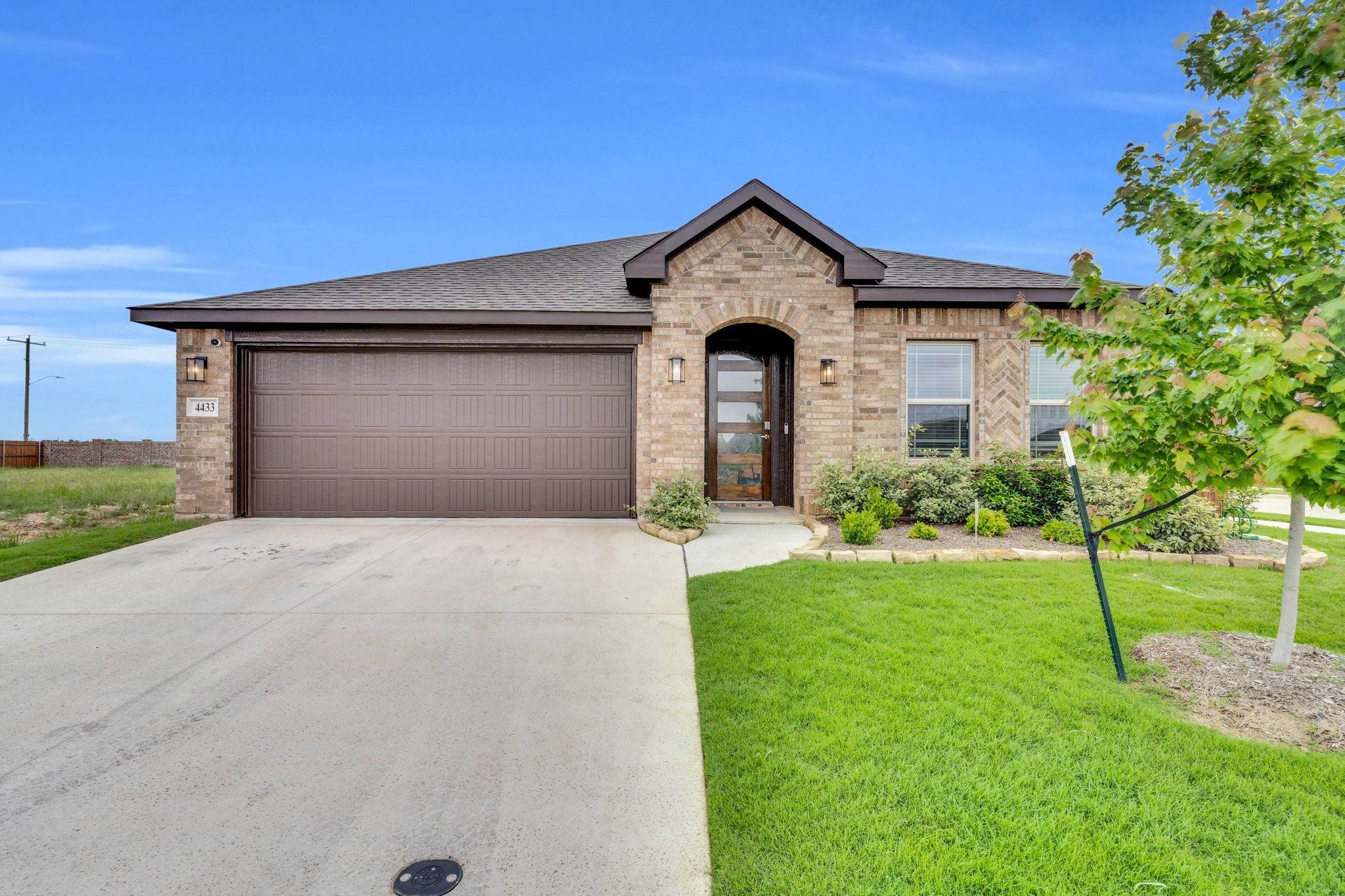 Fort Worth, TX 76036,4433 Norcross LN