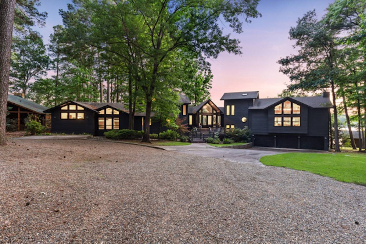 688 Eagle Point DR E, Mount Vernon, TX 75457